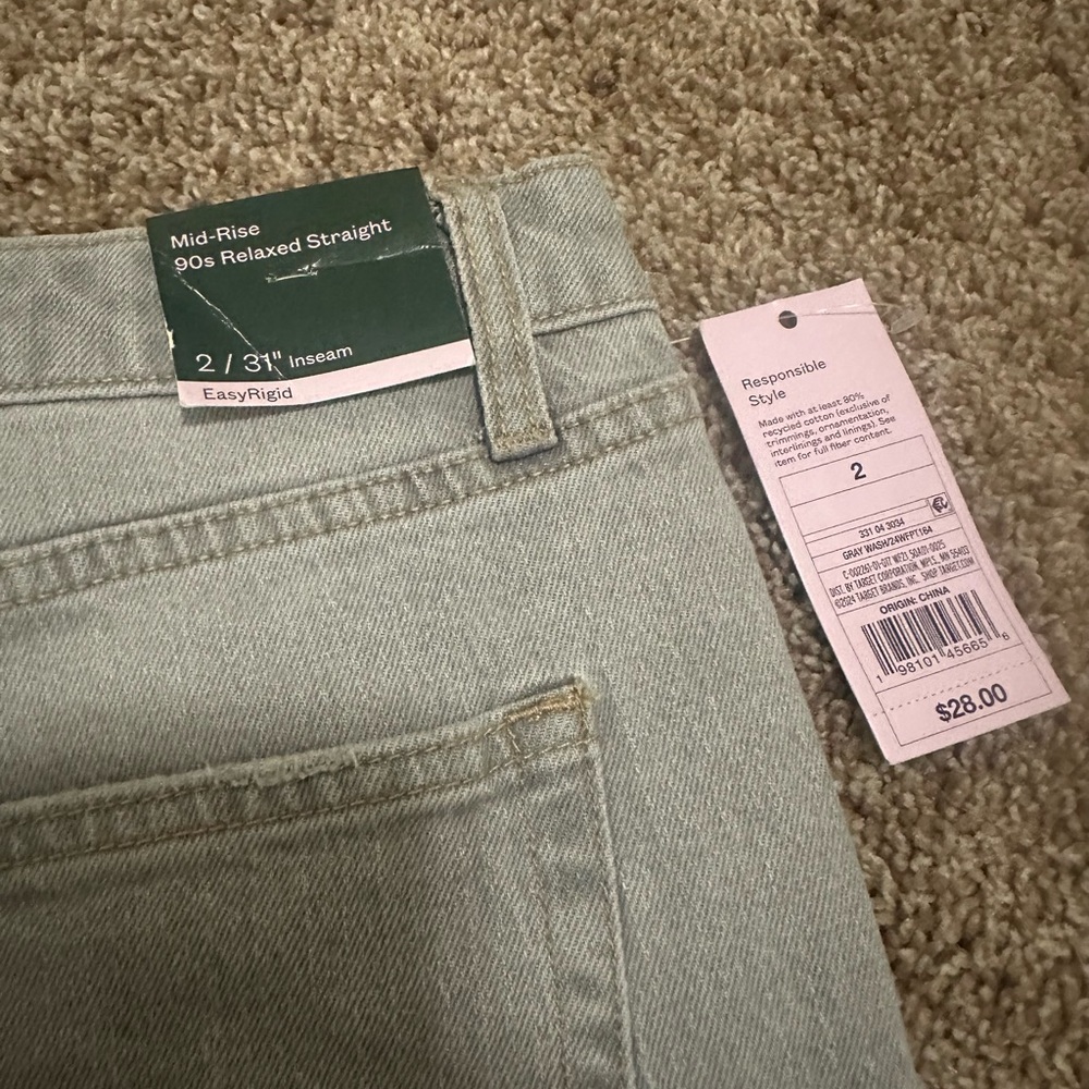 NWT Wild Fable Women's Mid Rise 90's Relaxed Straight Jeans Gray/Light-Blue - Picture 4 of 8